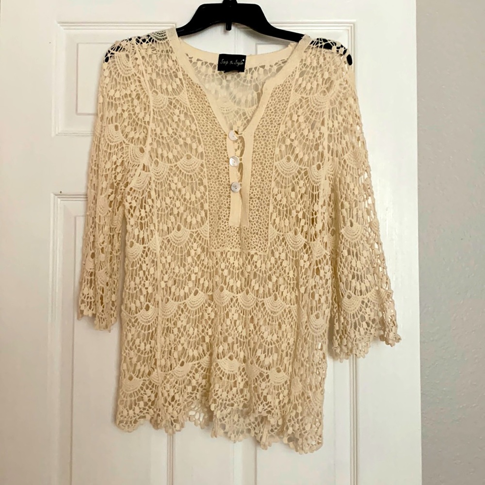 Like new Medium Step In Style crochet cream colored